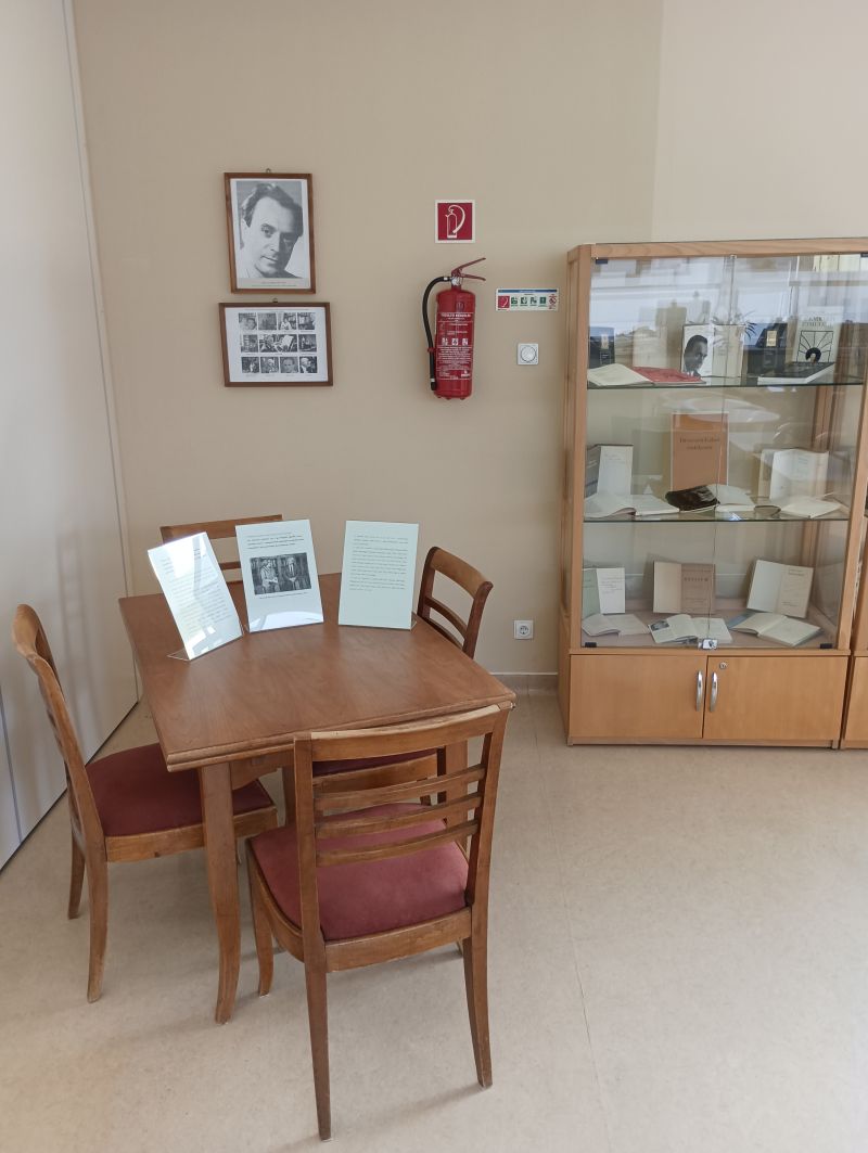 Devecseri's Table