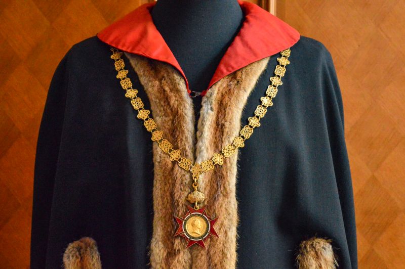Chain of the rector